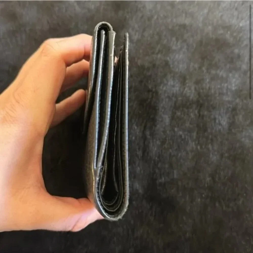 Gucci Compact Wallet Black - Picture 5 of 9